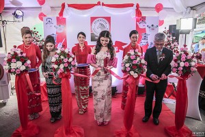 grand opening 03